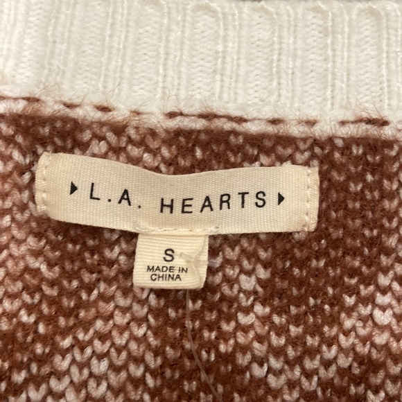 Brown and White Peace sign sweater - Picture 2 of 3